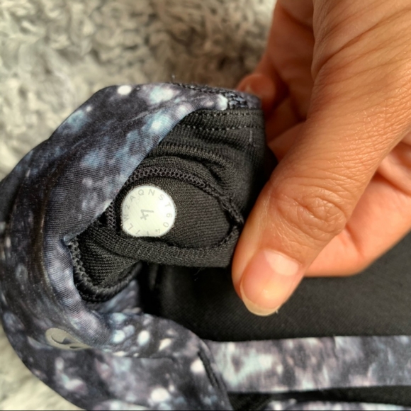 Lululemon Energy Bra - Picture 8 of 8